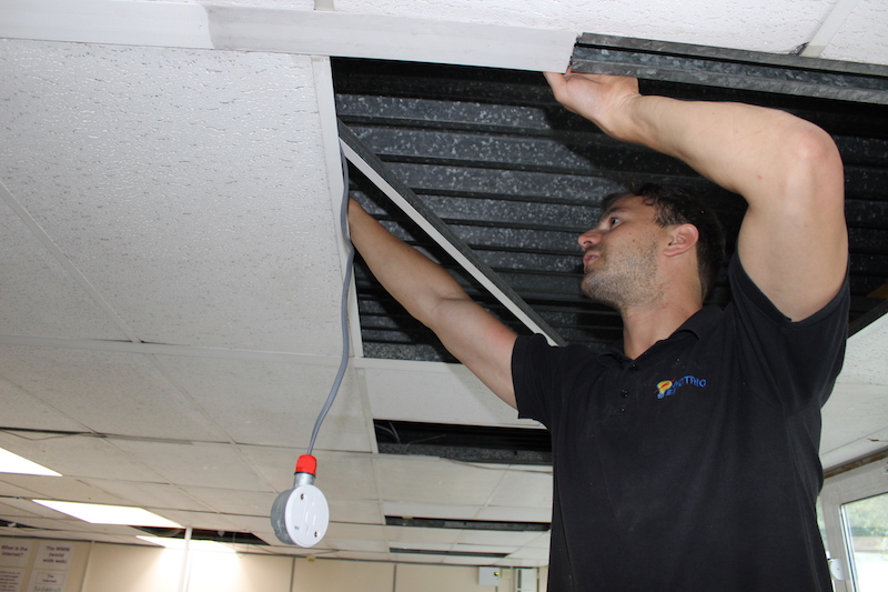 Mr. Electric franchises, buy an Electrical Services franchise opportunity