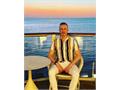 TRAVEL FRANCHISEE ‘SALES’ INTO THE SUNSET BY SPECIALISING AS A CRUISE EXPERT IN HIS SPARE TIME